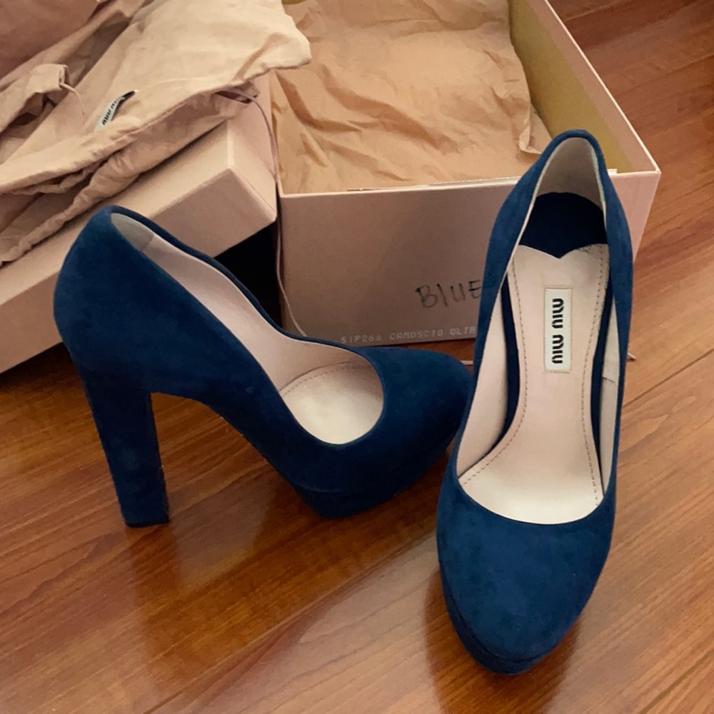 Miu Miu size 5 Navy Blue Glitter Heels